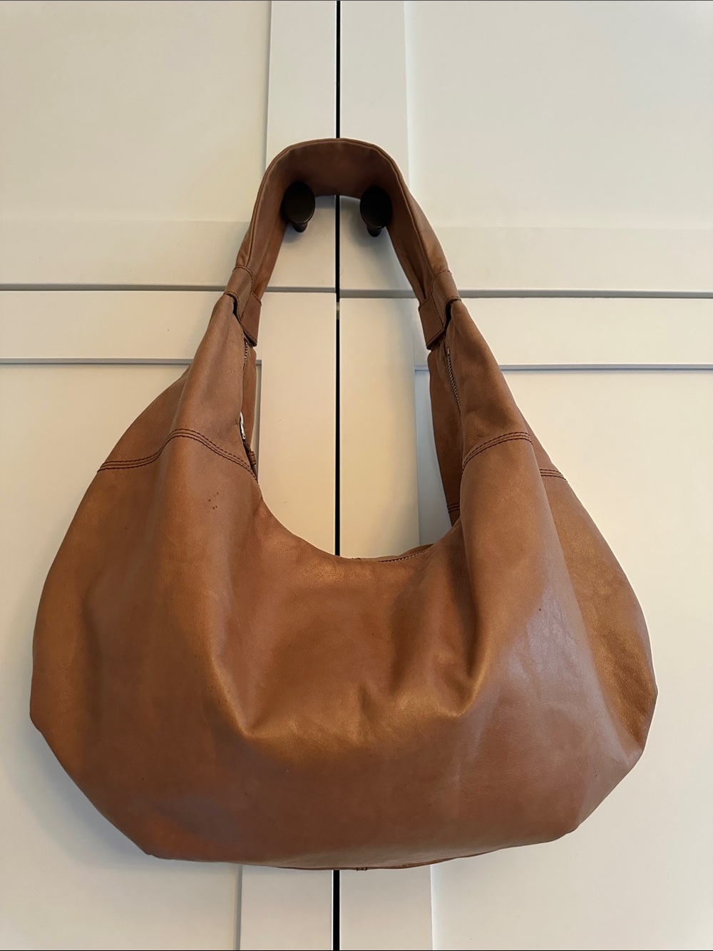 HOBO INTERNATIONAL SLOUCHY SHOULDER BAG - Picture 5 of 14